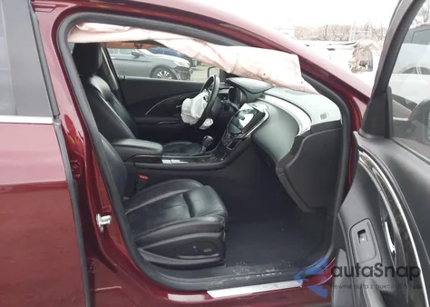 2016 Buick Lacrosse из США, поврежденный, VIN 1G4GB5G34GF124197